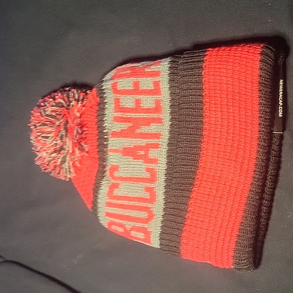 Buccaneers Beanie/Toboggan - Picture 2 of 2
